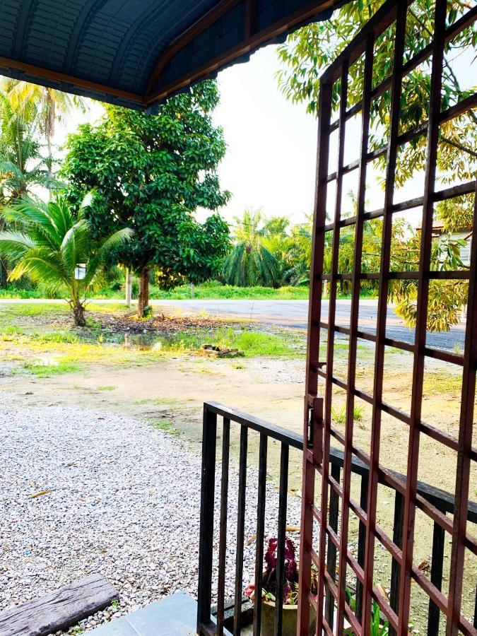 Rumah Tamu Azizah Kampong Tanjong Bayan Zewnętrze zdjęcie
